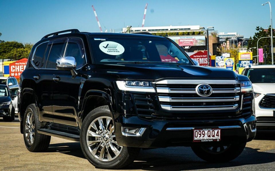2024 Toyota Landcruiser Sahara ZX