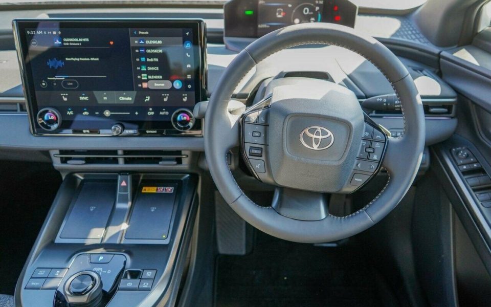 2025 Toyota bZ4X Standard 2WD