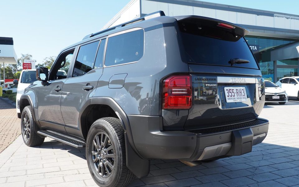 2024 Toyota Landcruiser Prado GXL