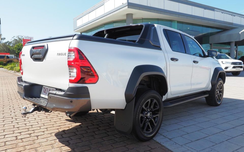 2025 Toyota Hilux 4x4 Rogue