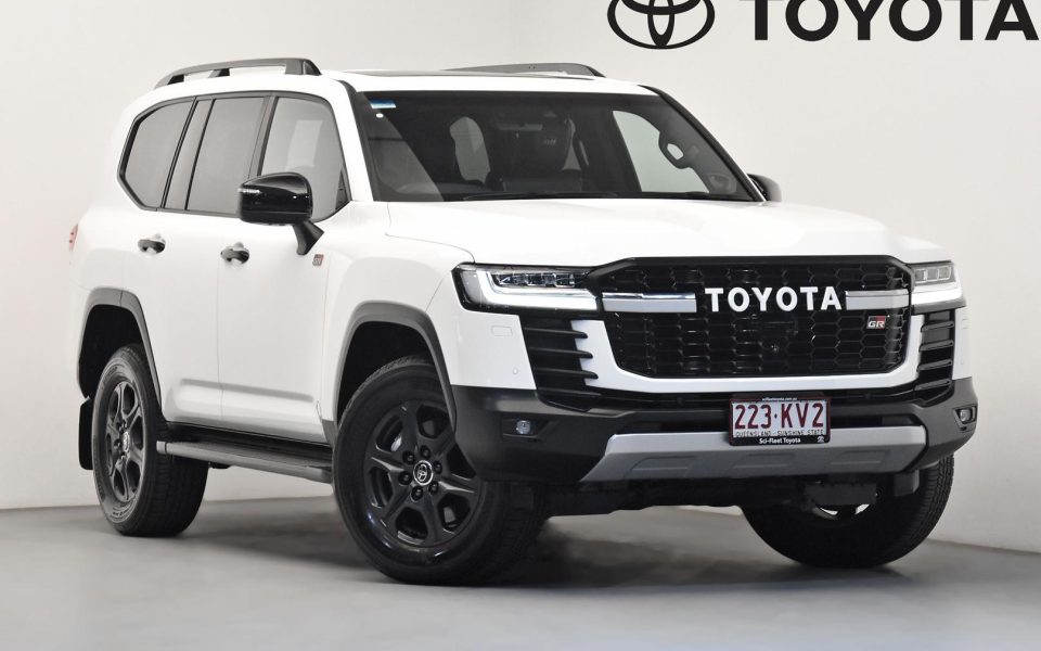 2024 Toyota Landcruiser GR-S