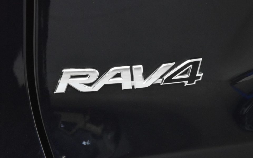 2025 Toyota RAV4 GX-2WD