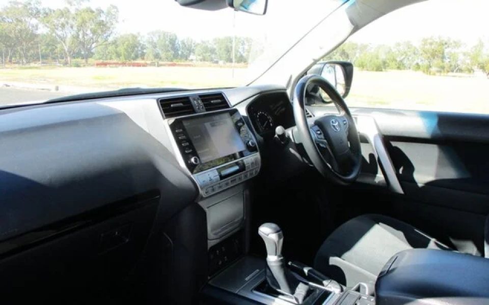 2023 Toyota Landcruiser Prado GXL