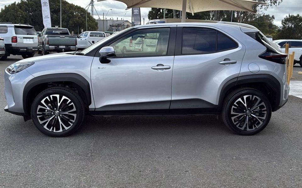 2025 Toyota Yaris Cross Hybrid Urban