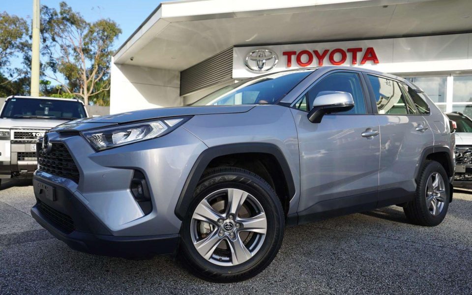 2023 Toyota RAV4 GX-2WD