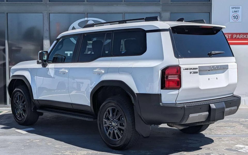 2024 Toyota Prado GXL