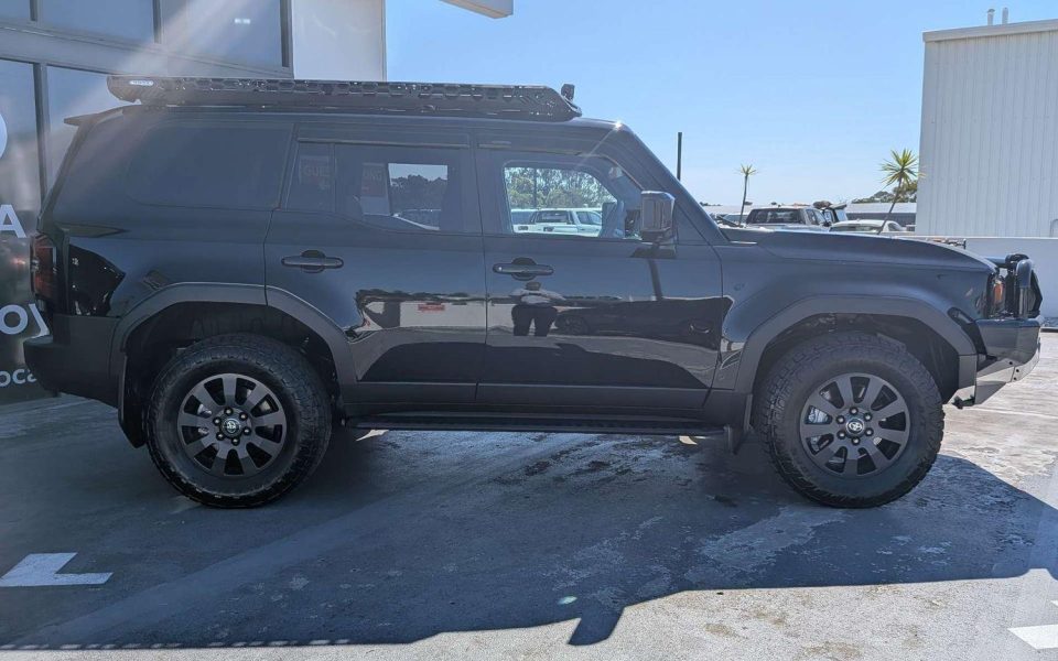 2025 Toyota Landcruiser Prado Altitude