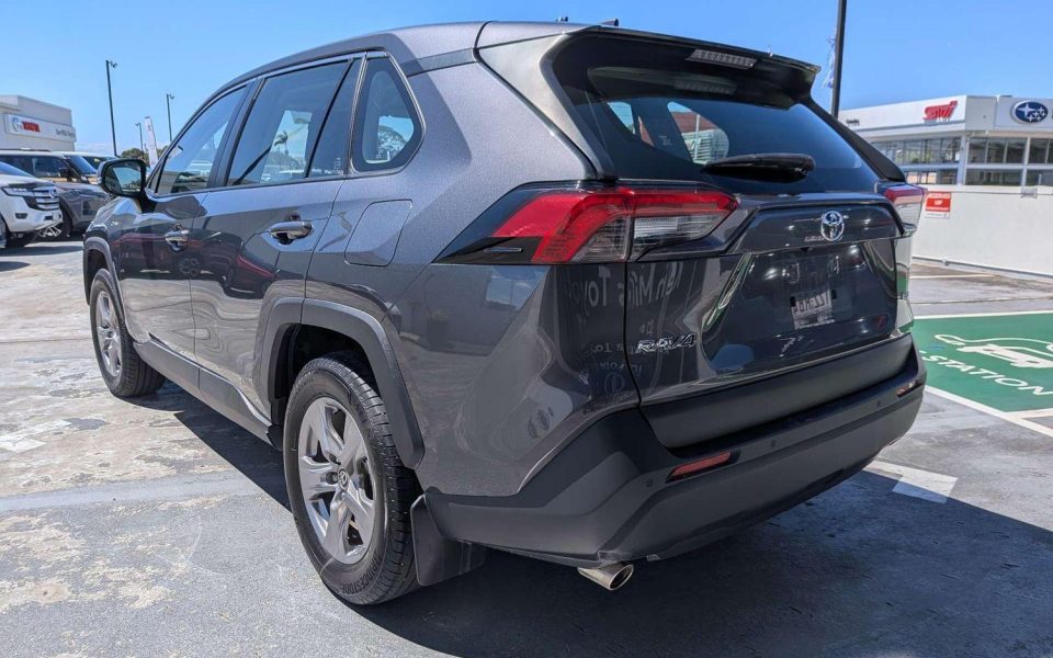 2025 Toyota RAV4 Hybrid GX-2WD