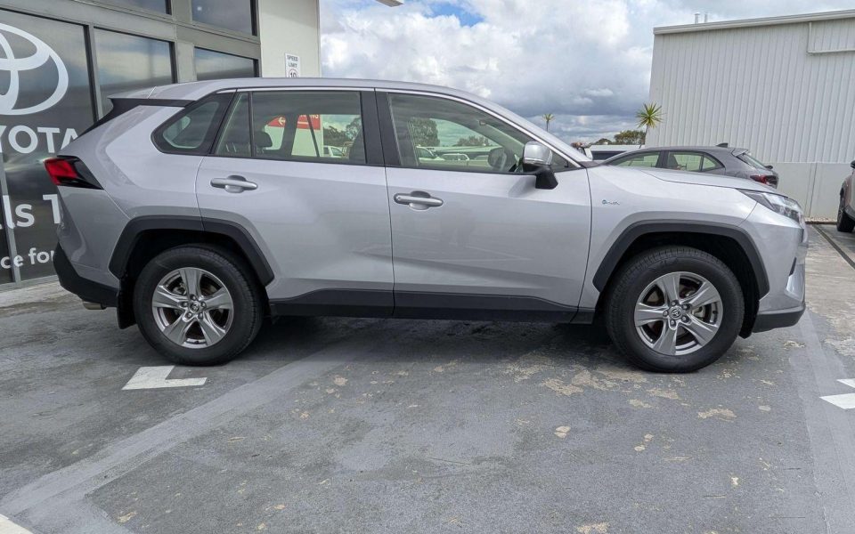 2025 Toyota RAV4 GX AWD