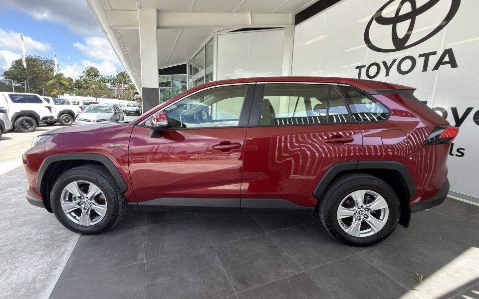 2025 Toyota RAV4 GX-2WD