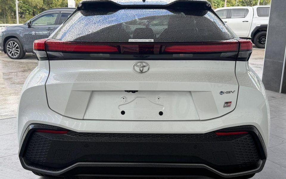 2023 Toyota CH-R Hybrid GR-S