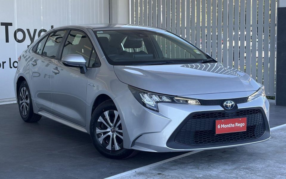 2020 Toyota Corolla Sedan Hybrid Ascent Sport