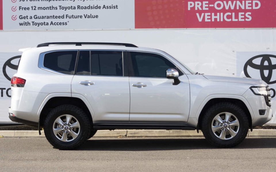 2024 Toyota Landcruiser Sahara
