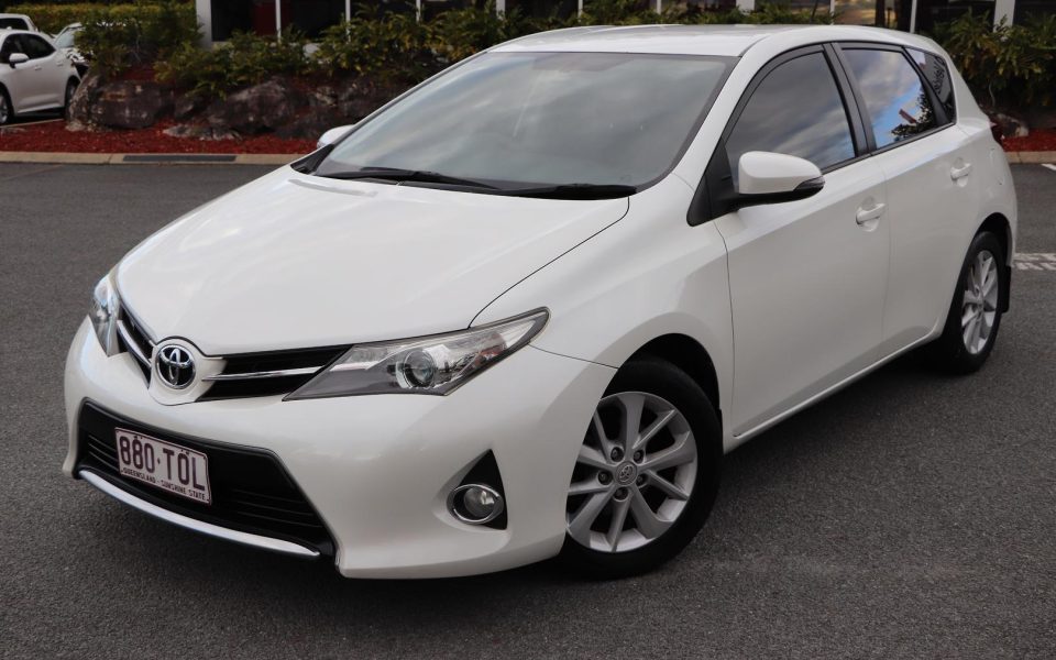 2013 Toyota Corolla Ascent Sport