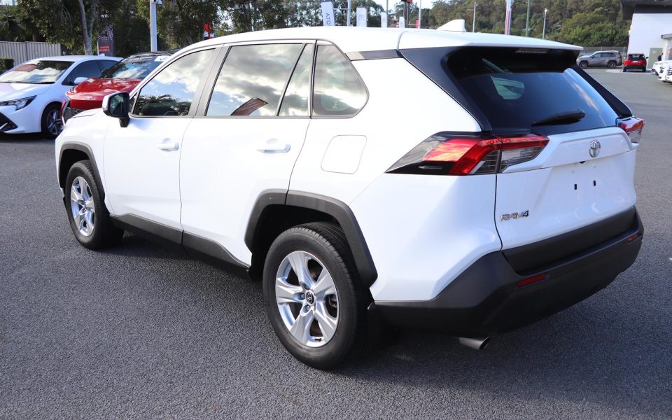 2020 Toyota RAV4 GX-2WD