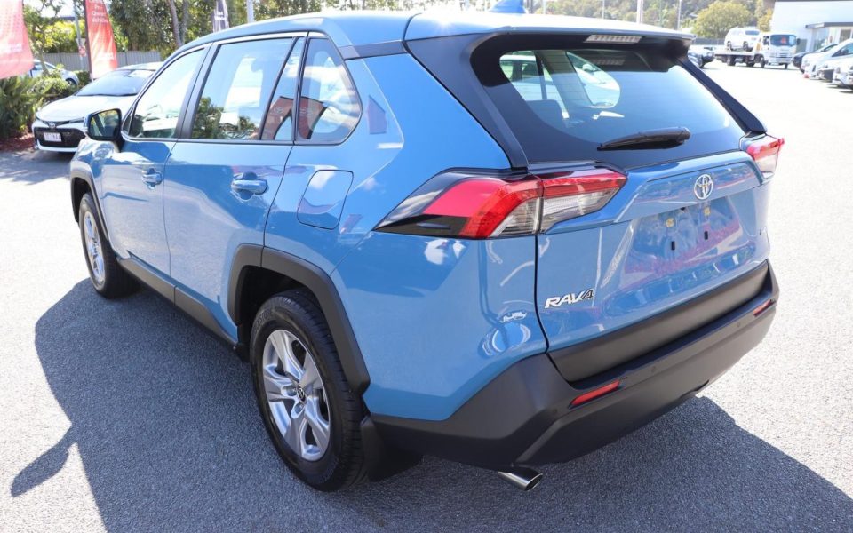 2025 Toyota RAV4 GX-2WD