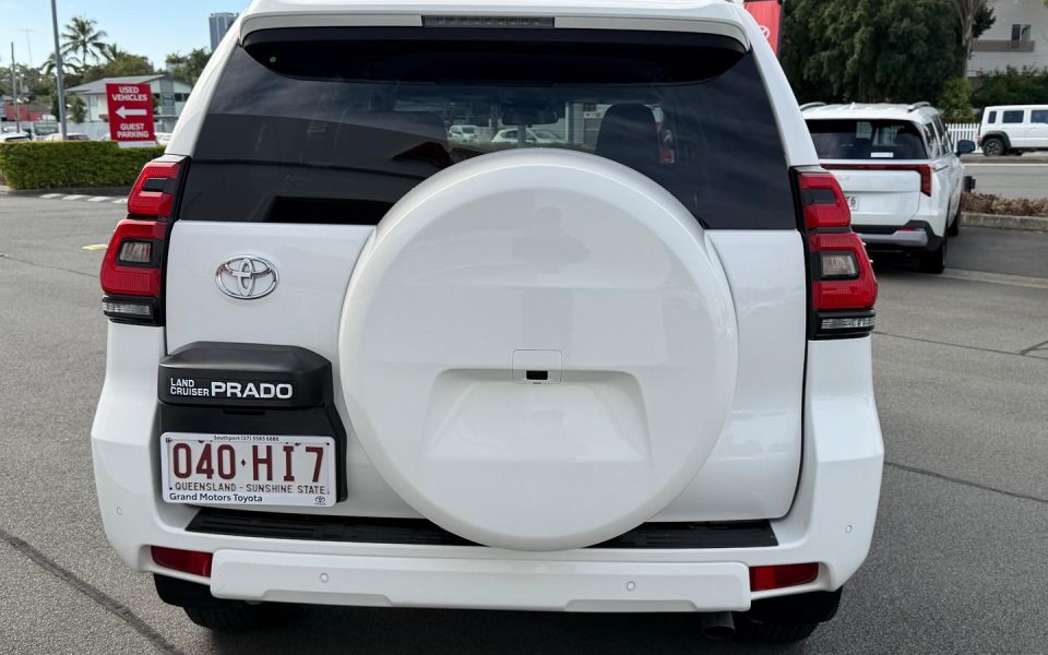 2023 Toyota Landcruiser Prado GXL