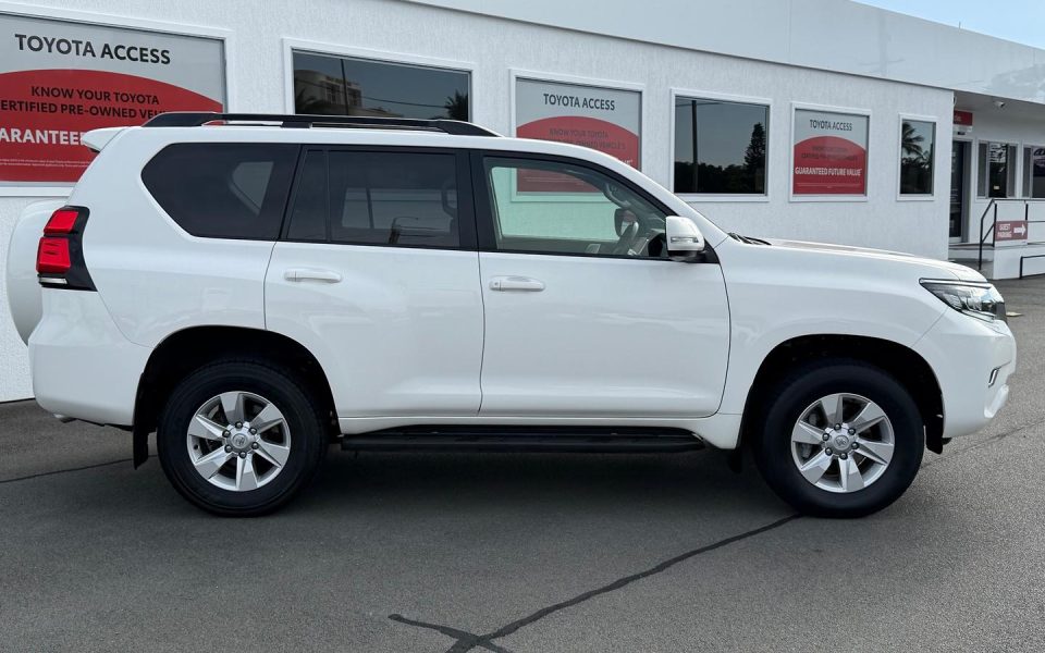 2023 Toyota Landcruiser Prado GXL