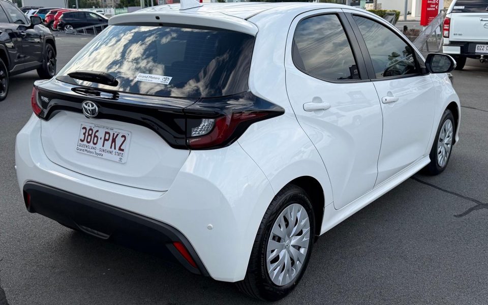 2023 Toyota Yaris Ascent Sport
