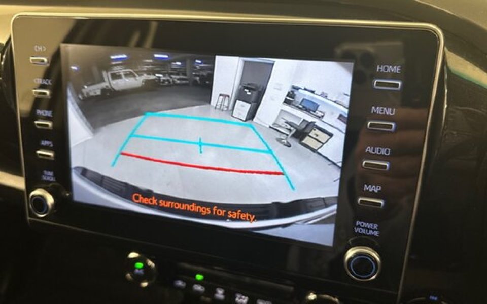 2021 Toyota Hilux SR5