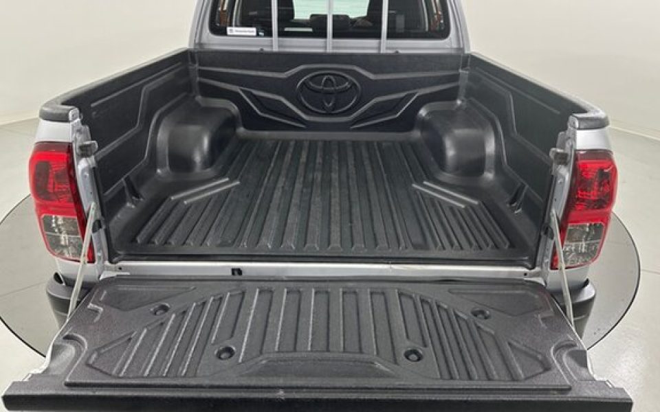 2023 Toyota Hilux SR