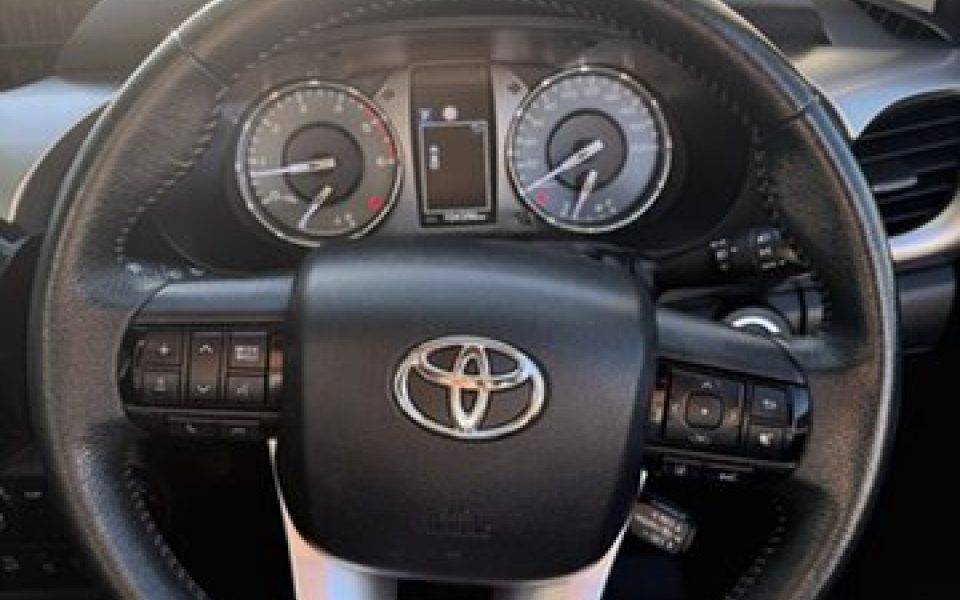 2021 Toyota Hilux SR5
