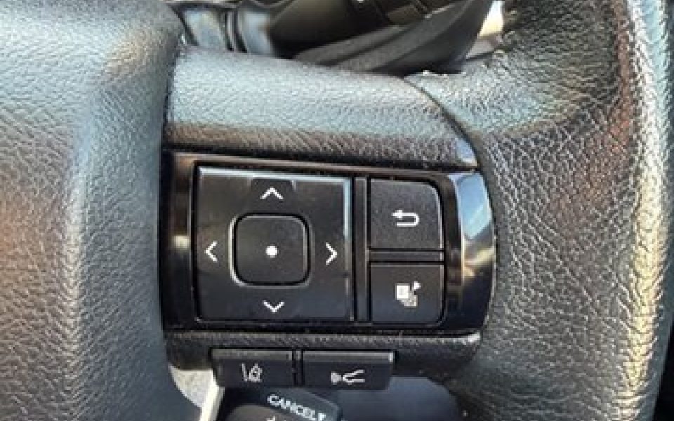 2021 Toyota Hilux SR5