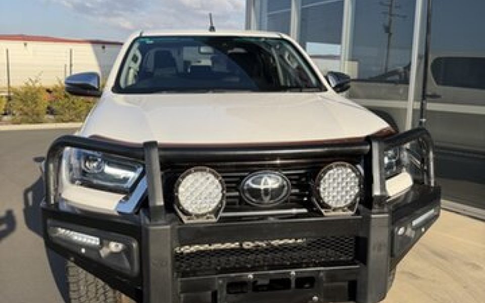 2021 Toyota Hilux SR5
