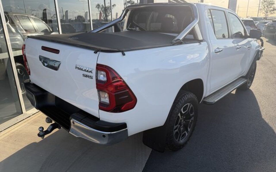 2021 Toyota Hilux SR5