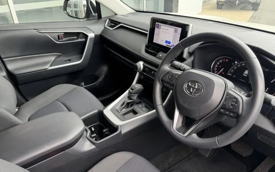 2023 Toyota RAV4 GX-2WD
