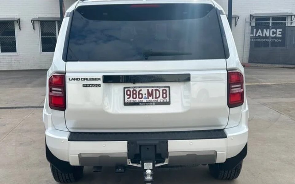 2024 Toyota Prado VX