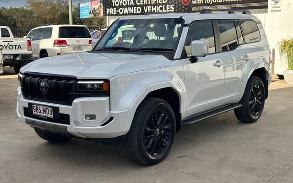 2024 Toyota Prado VX