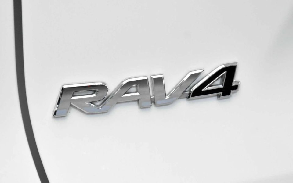 2025 Toyota RAV4 Hybrid GX-2WD