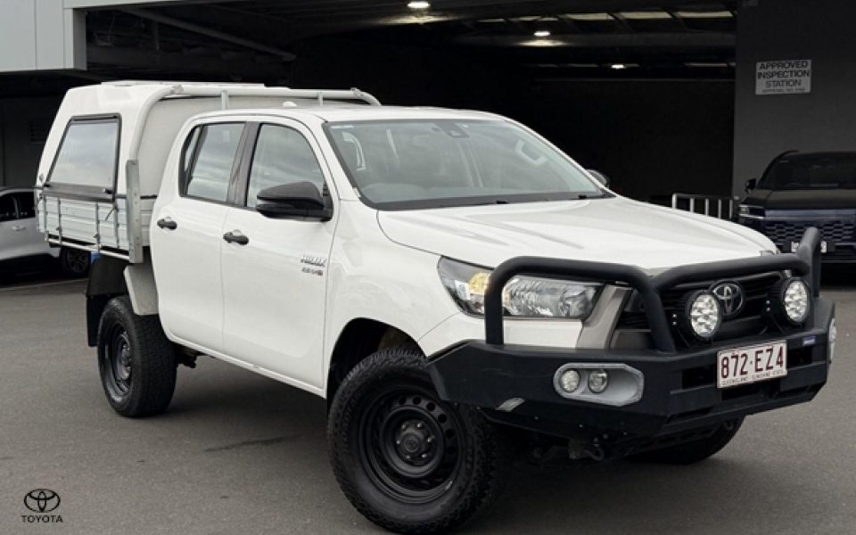 2022 Toyota Hilux SR