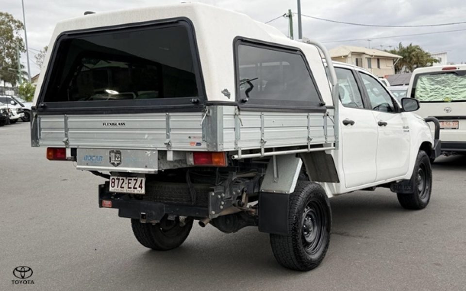 2022 Toyota Hilux SR