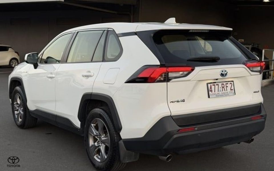 2024 Toyota RAV4 GX