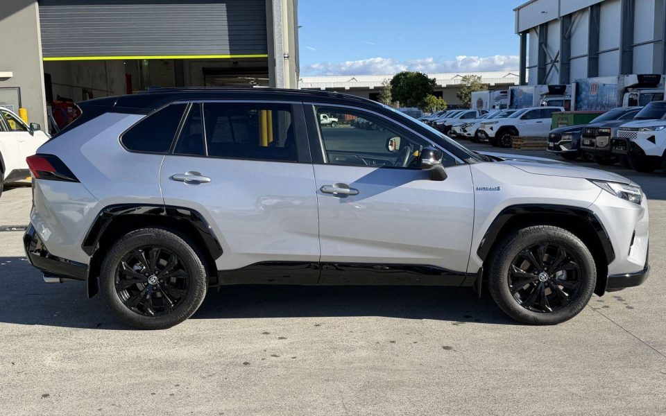 2022 Toyota Rav4 Hybrid XSE (2WD)