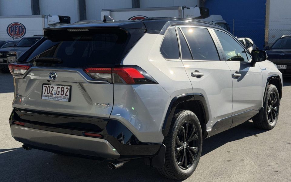 2022 Toyota Rav4 Hybrid XSE (2WD)