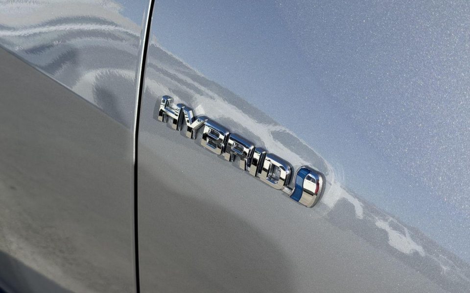 2022 Toyota Rav4 Hybrid XSE (2WD)