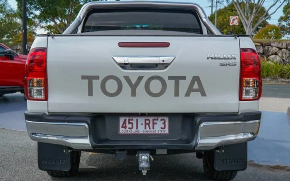 2018 Toyota HILUX SR5