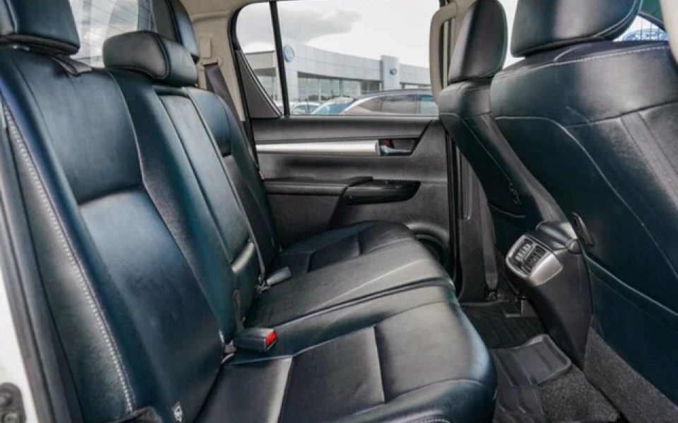 2018 Toyota HILUX SR5