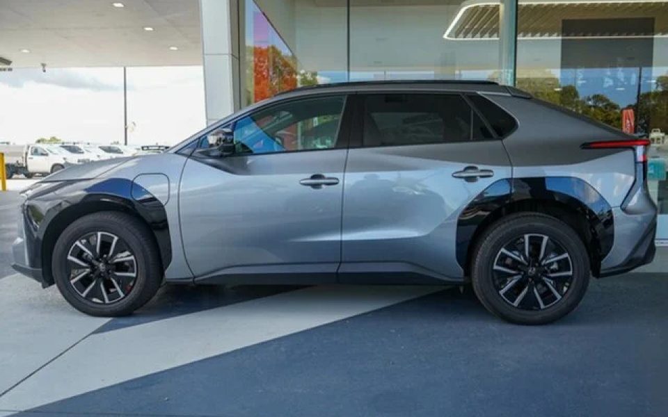 2025 Toyota bZ4x Standard 2WD