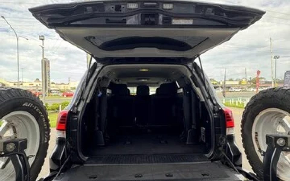 2020 Toyota Landcruiser Sahara