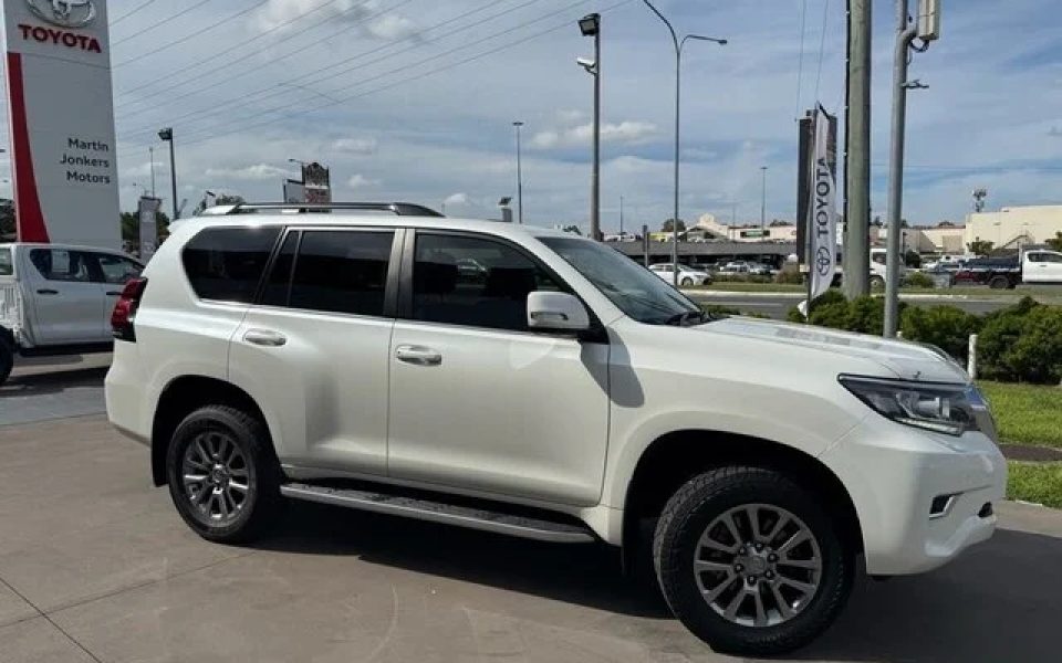 2017 Toyota Landcruiser Prado VX