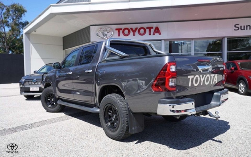 2020 Toyota Hilux SR5