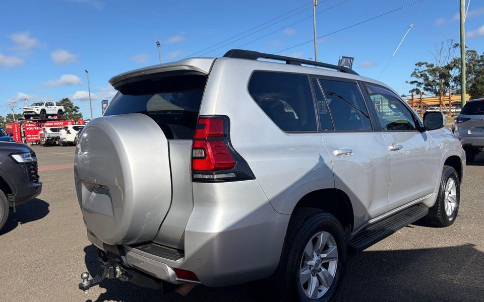 2022 Toyota Landcruiser Prado GXL