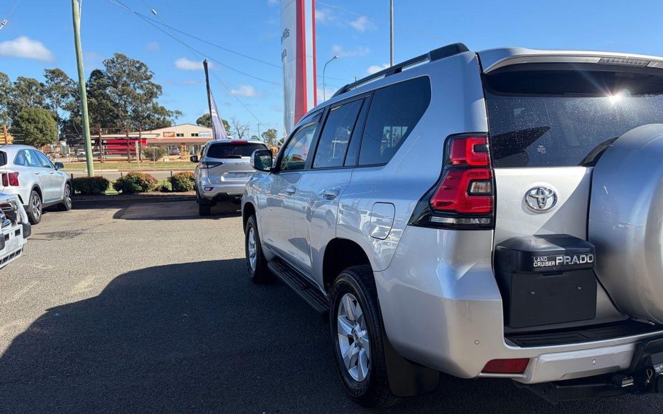 2022 Toyota Landcruiser Prado GXL