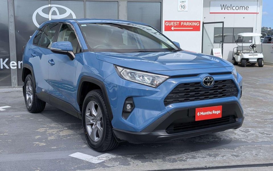 2022 Toyota RAV4 GX-2WD