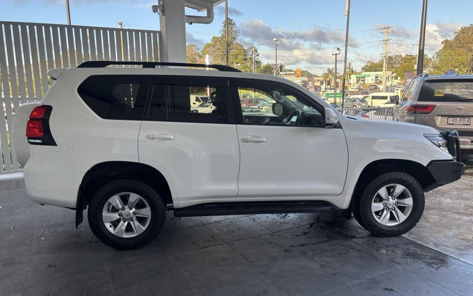 2022 Toyota Landcruiser Prado GXL