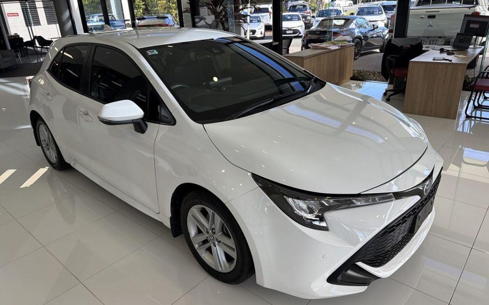 2022 Toyota Corolla Hatch Hybrid Ascent Sport